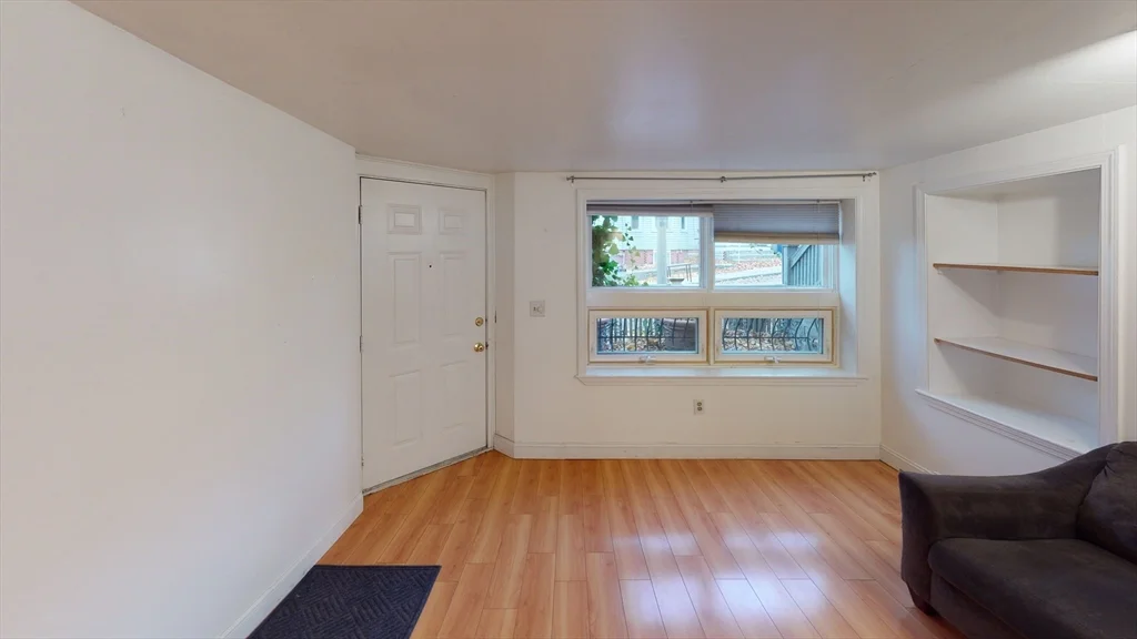 1 bed, 1 bath apartment for rent at 96 Sheridan St Unit 1, Jamaica Plain — photo 2 of 4