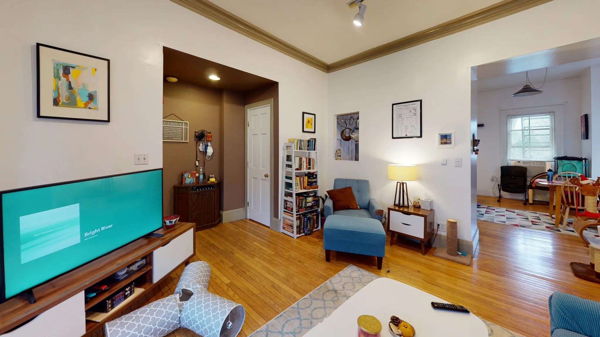 2 bed, 1 bath apartment for rent at 96 Sheridan St Unit 2, Jamaica Plain — photo 4 of 20