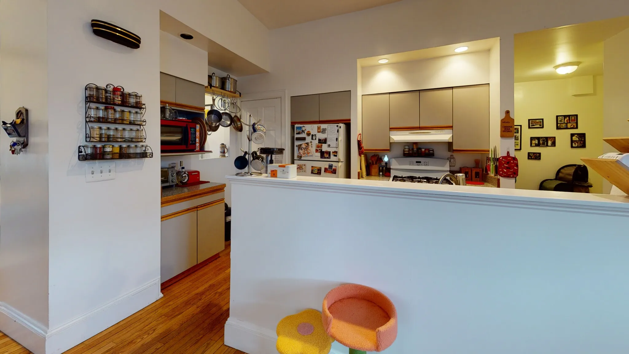 2 bed, 1 bath apartment for rent at 96 Sheridan St Unit 2, Jamaica Plain — photo 2 of 20