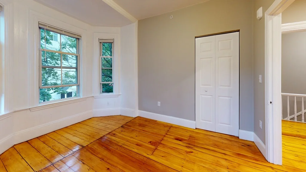 4 bed, 1 bath apartment for rent at 96 Sheridan St Unit 3, Jamaica Plain — photo 2 of 7