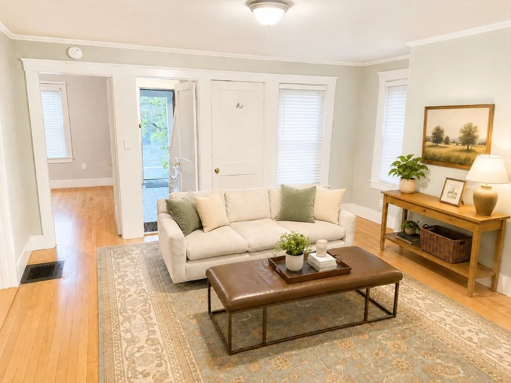 2 bed, 1 bath apartment for rent at 96 South Main St Unit 1, Natick — photo 1 of 7