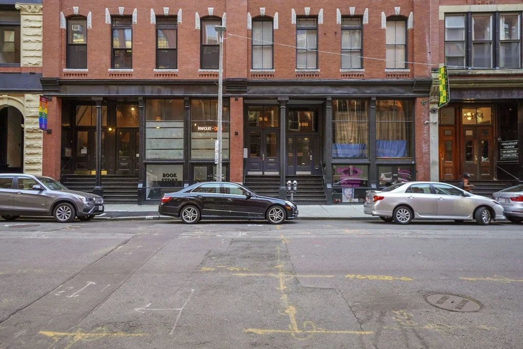 2 bed, 2 bath apartment for rent at 96 South St Unit 3, Leather District — photo 2 of 17