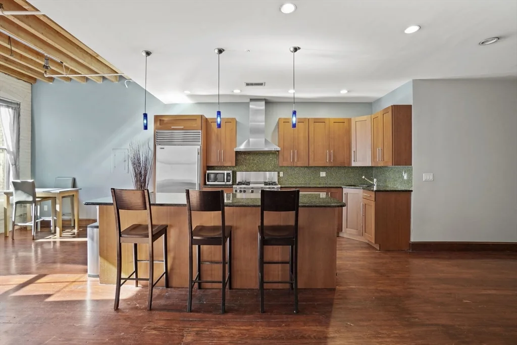 2 bed, 2 bath apartment for rent at 96 South St Unit 3, Leather District — photo 11 of 17