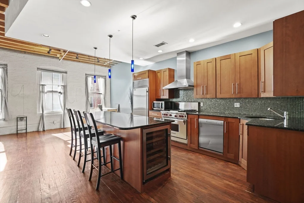 2 bed, 2 bath apartment for rent at 96 South St Unit 3, Leather District — photo 6 of 17