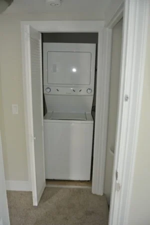 2 bed, 1 bath apartment for rent at 96 Summer St Unit 5, Zip 01830 — photo 7 of 9