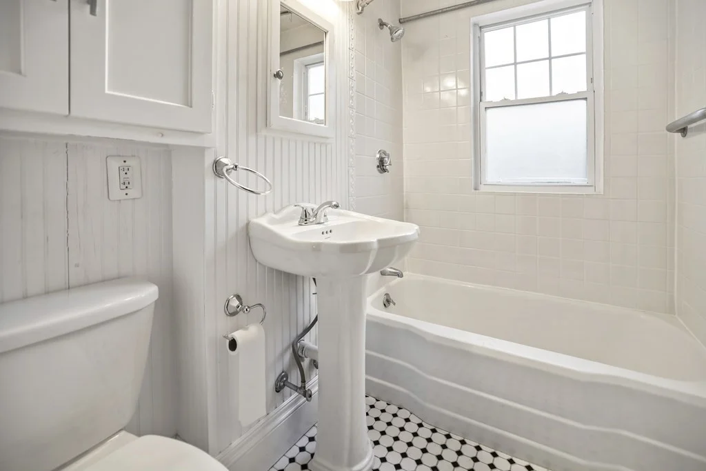 4 bed, 2 bath apartment for rent at 96 Theodore Parker Rd Unit 2, West Roxbury — photo 8 of 21