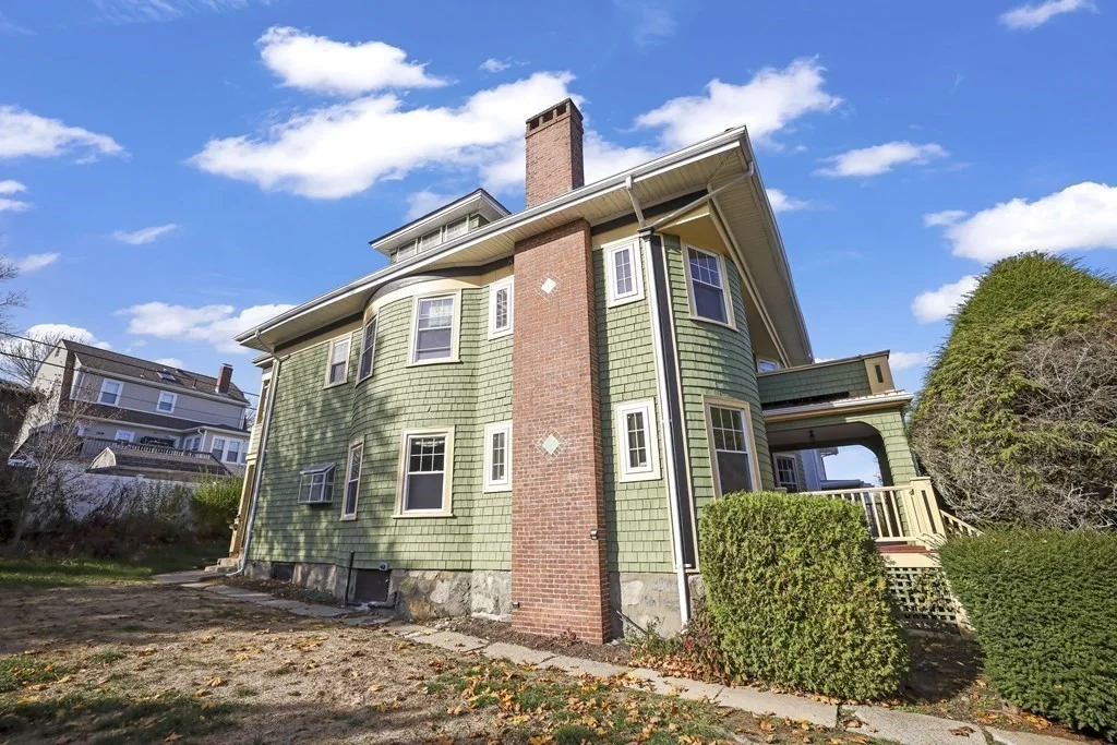 4 bed, 2 bath apartment for rent at 96 Theodore Parker Rd Unit 2, West Roxbury — photo 17 of 21