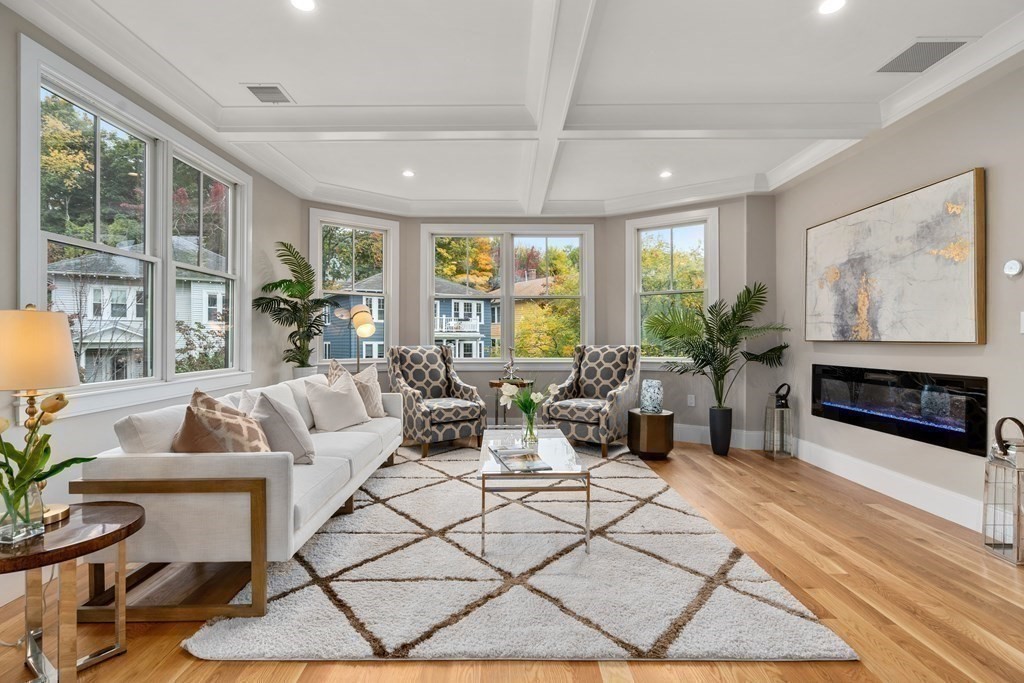 4 bed, 4+ bath apartment for rent at 96 Verndale St Unit 2, North Brookline — photo 10 of 31