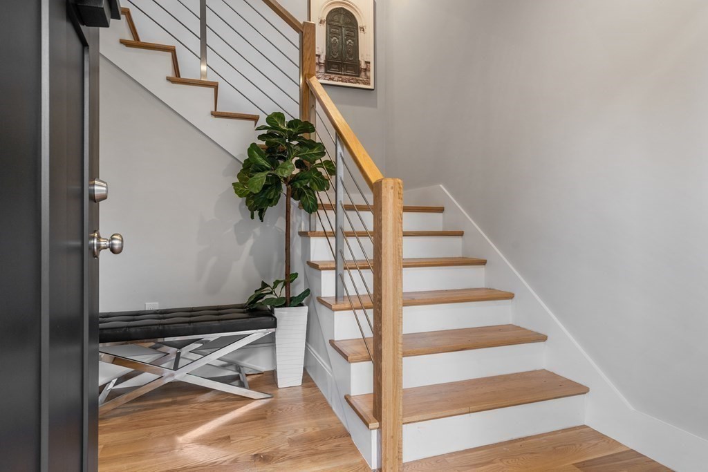 4 bed, 4+ bath apartment for rent at 96 Verndale St Unit 2, North Brookline — photo 3 of 31