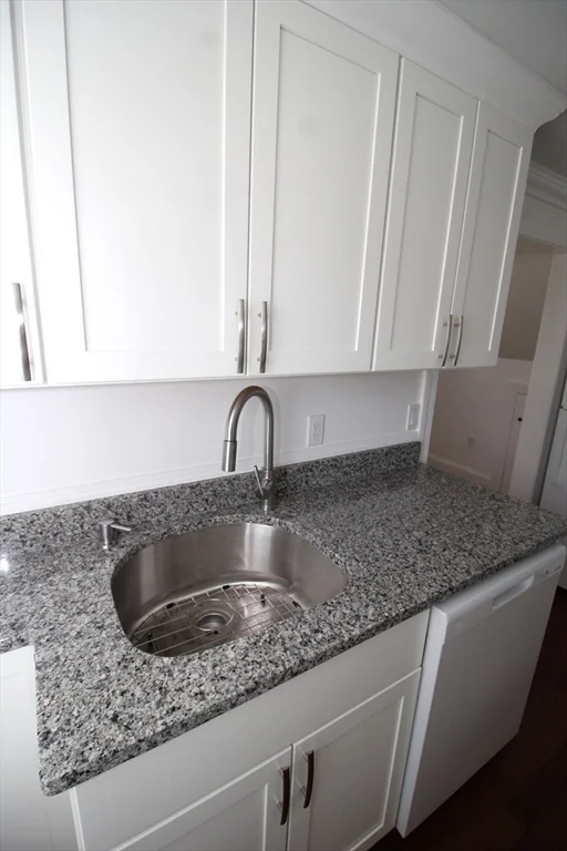 1 bed, 1 bath apartment for rent at 96 Walnut Ln Unit A, Attleboro — photo 6 of 19