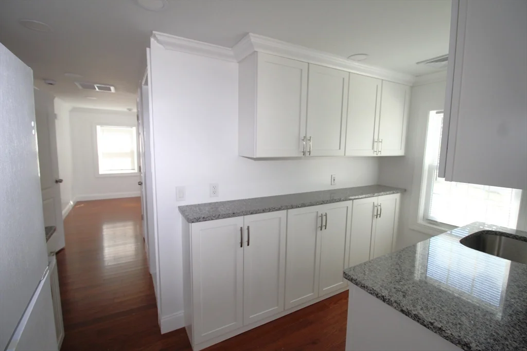 1 bed, 1 bath apartment for rent at 96 Walnut Ln Unit A, Attleboro — photo 7 of 19