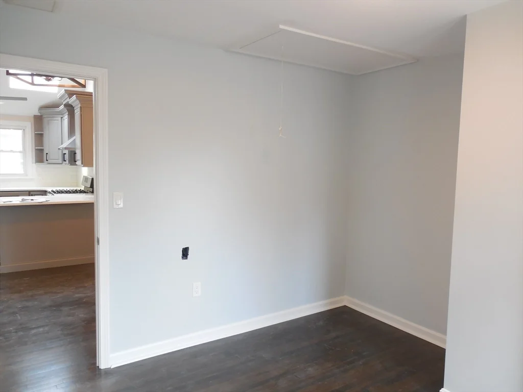 3 bed, 2 bath apartment for rent at 96 Walnut St Unit 2, Mount Auburn — photo 13 of 19