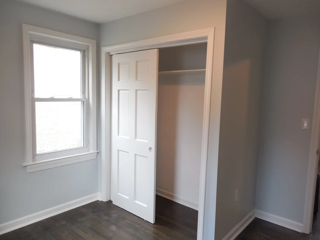 3 bed, 2 bath apartment for rent at 96 Walnut St Unit 2, Mount Auburn — photo 15 of 19