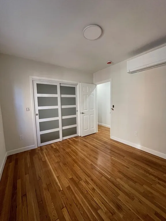 4 bed, 2 bath apartment for rent at 96 Walnut Unit 2, High Street Hill — photo 5 of 13