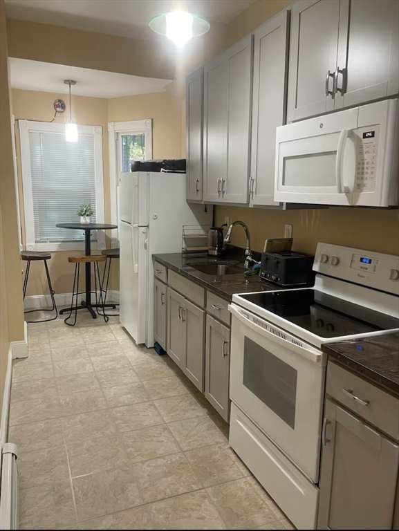 2 bed, 1 bath apartment for rent at 96 Warren St Unit 1, Roxbury — photo 2 of 7