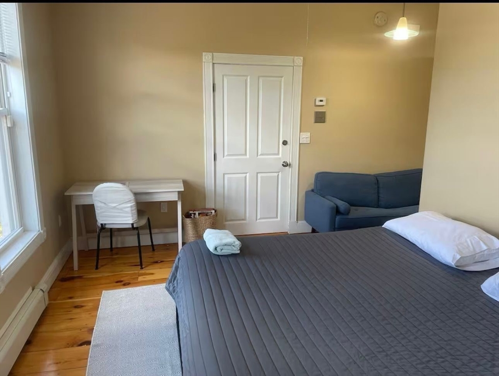 2 bed, 1 bath apartment for rent at 96 Warren St Unit 1, Roxbury — photo 4 of 7