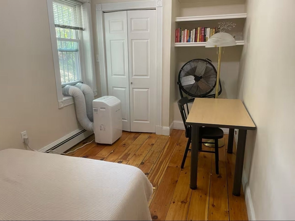 2 bed, 1 bath apartment for rent at 96 Warren St Unit 1, Roxbury — photo 5 of 7