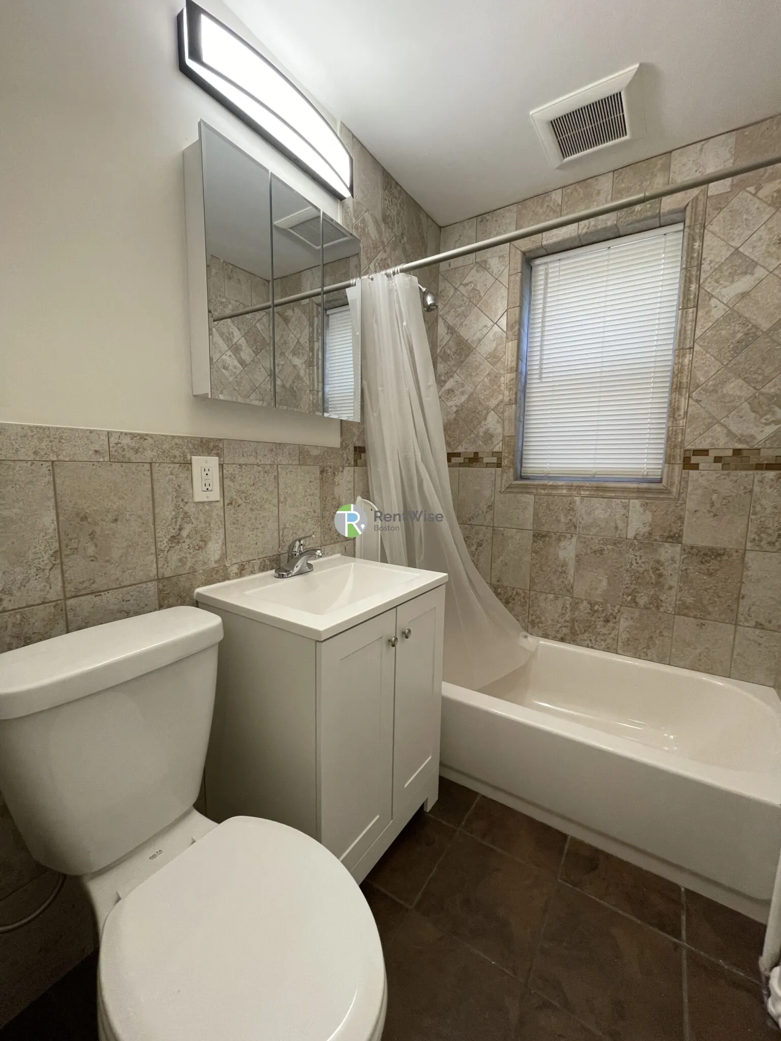 Studio bed, 1 bath apartment for rent at 96 Washington St Unit 12A, Brighton — photo 6 of 14