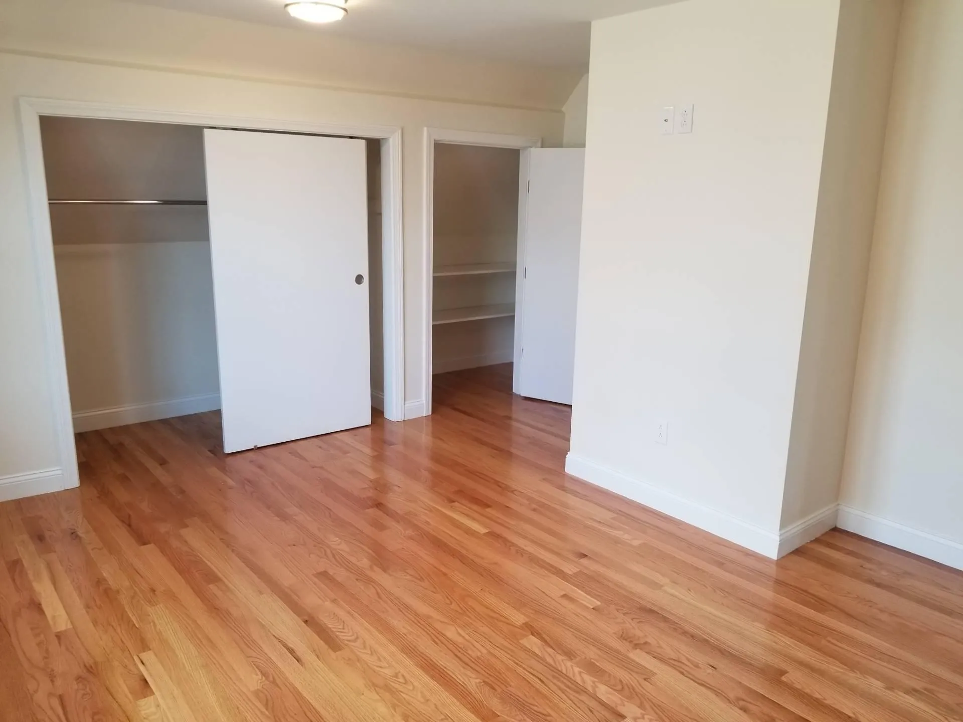 3 bed, 2.5 bath apartment for rent at 96 Waumbeck St Unit 1, Roxbury — photo 5 of 7