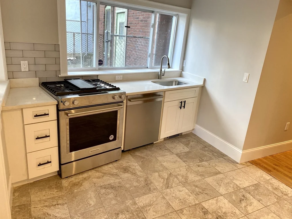 1 bed, 1 bath apartment for rent at 96 Webster St Unit B, East Boston — photo 7 of 29