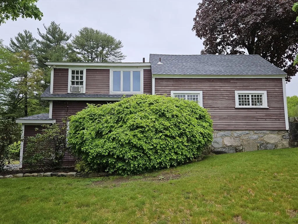 1 bed, 1 bath apartment for rent at 960 Boston Post Rd E, Marlborough — photo 10 of 12