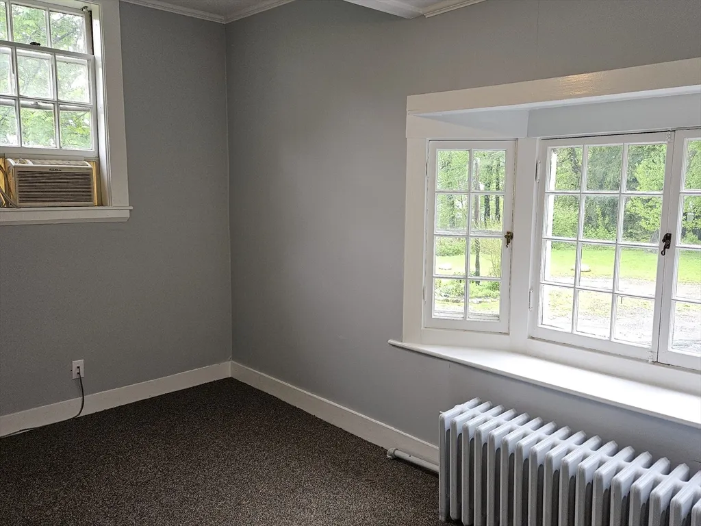 1 bed, 1 bath apartment for rent at 960 Boston Post Rd E, Marlborough — photo 6 of 12