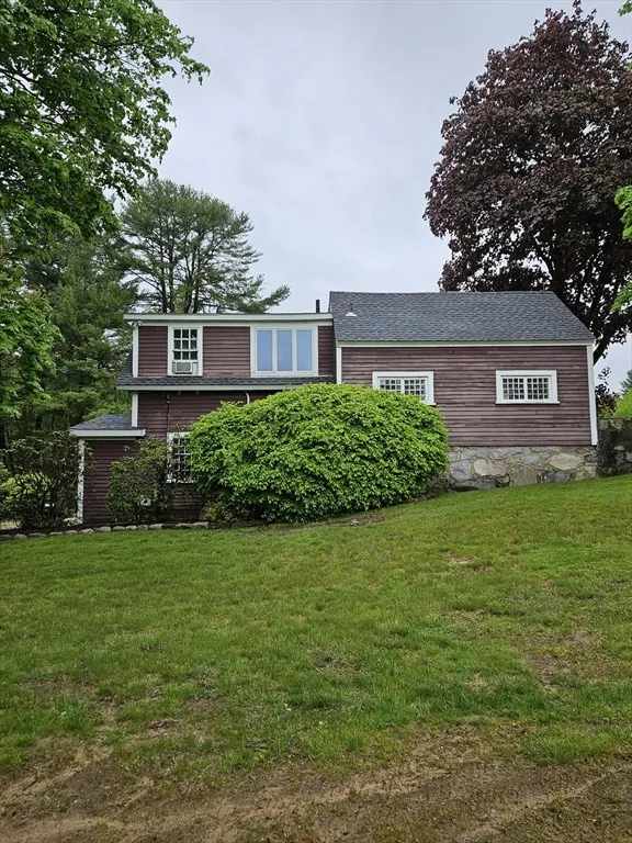 1 bed, 1 bath apartment for rent at 960 Boston Post Rd E, Marlborough