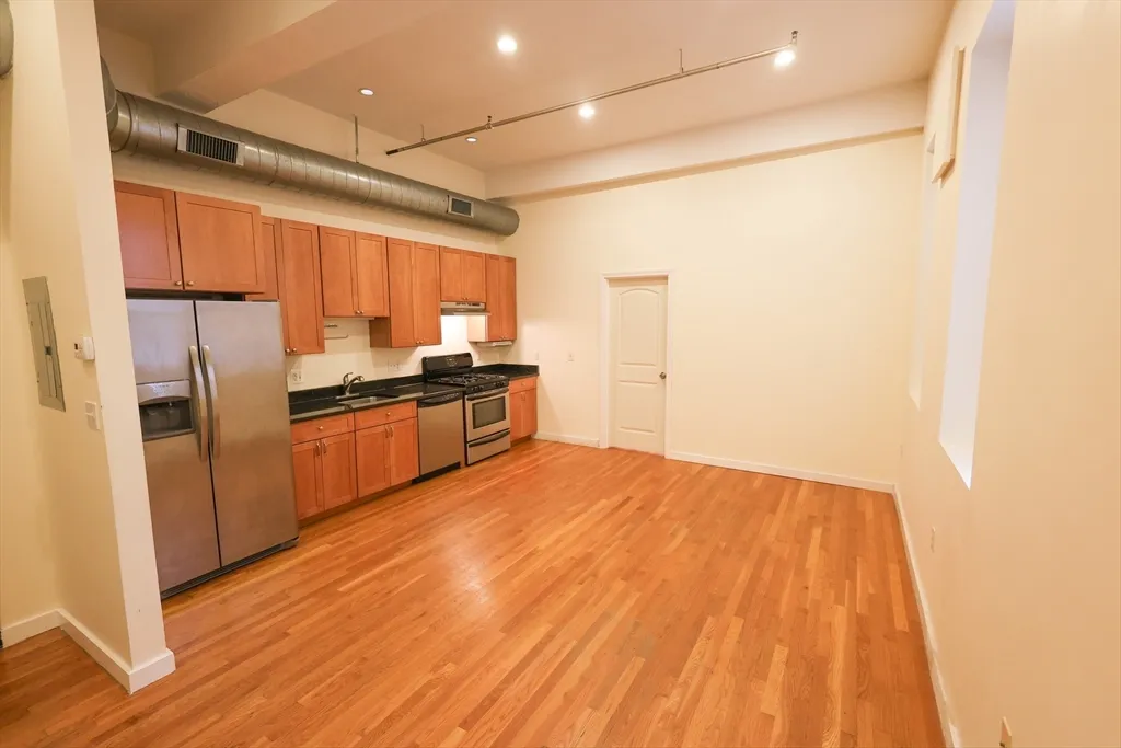 2 bed, 1 bath apartment for rent at 960 Broadway Unit 9, Chelsea — photo 2 of 12