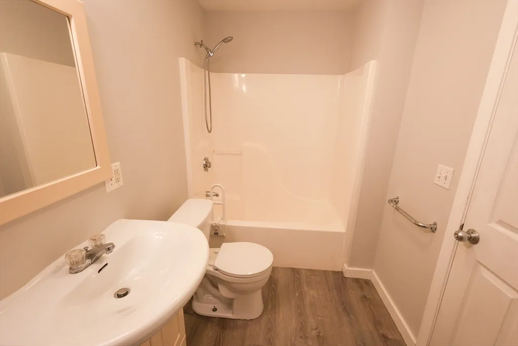 2 bed, 1 bath apartment for rent at 960 Broadway Unit 9, Chelsea — photo 8 of 12