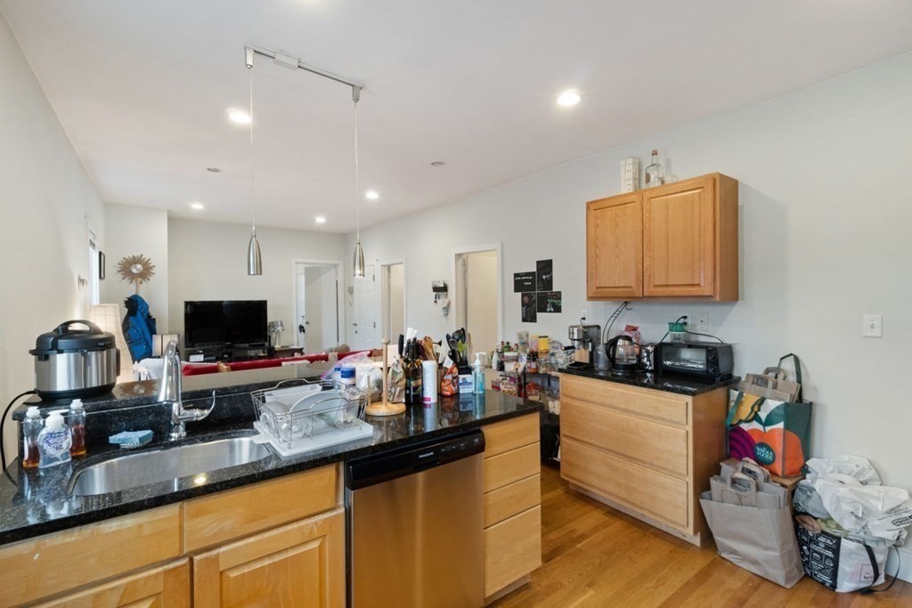 3 bed, 2 bath apartment for rent at 960 Cambridge St Unit 2, Inman Square — photo 7 of 14