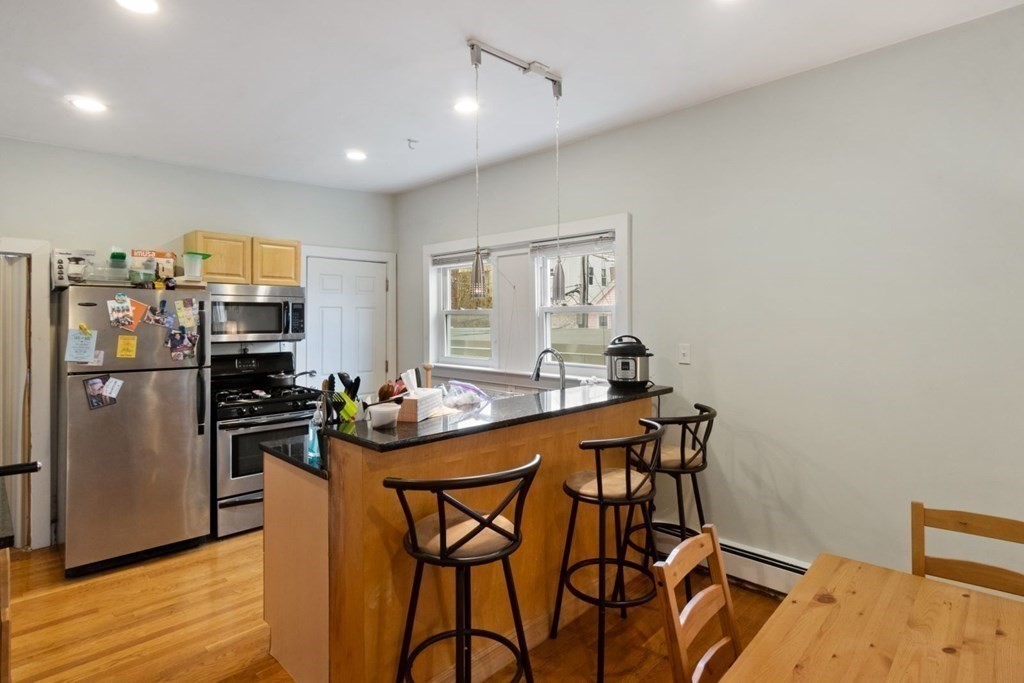 3 bed, 2 bath apartment for rent at 960 Cambridge St Unit 2, Inman Square — photo 6 of 14
