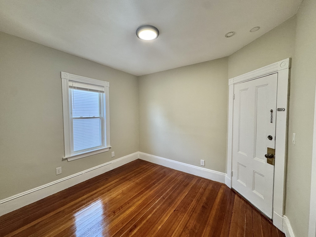 3 bed, 1 bath apartment for rent at 961-963 Broadway Unit 3, Everett — photo 12 of 23