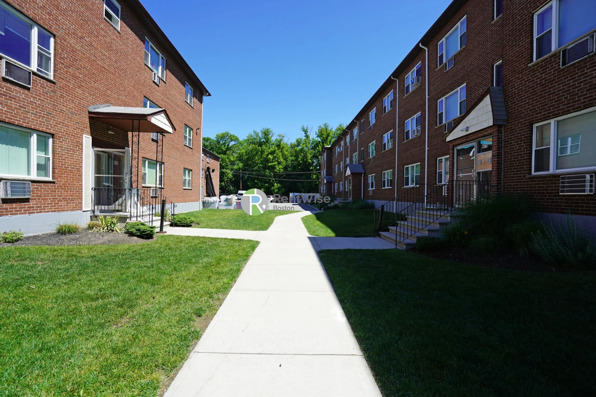 2 bed, 1 bath apartment for rent at 965 Fellsway Unit 5, Medford