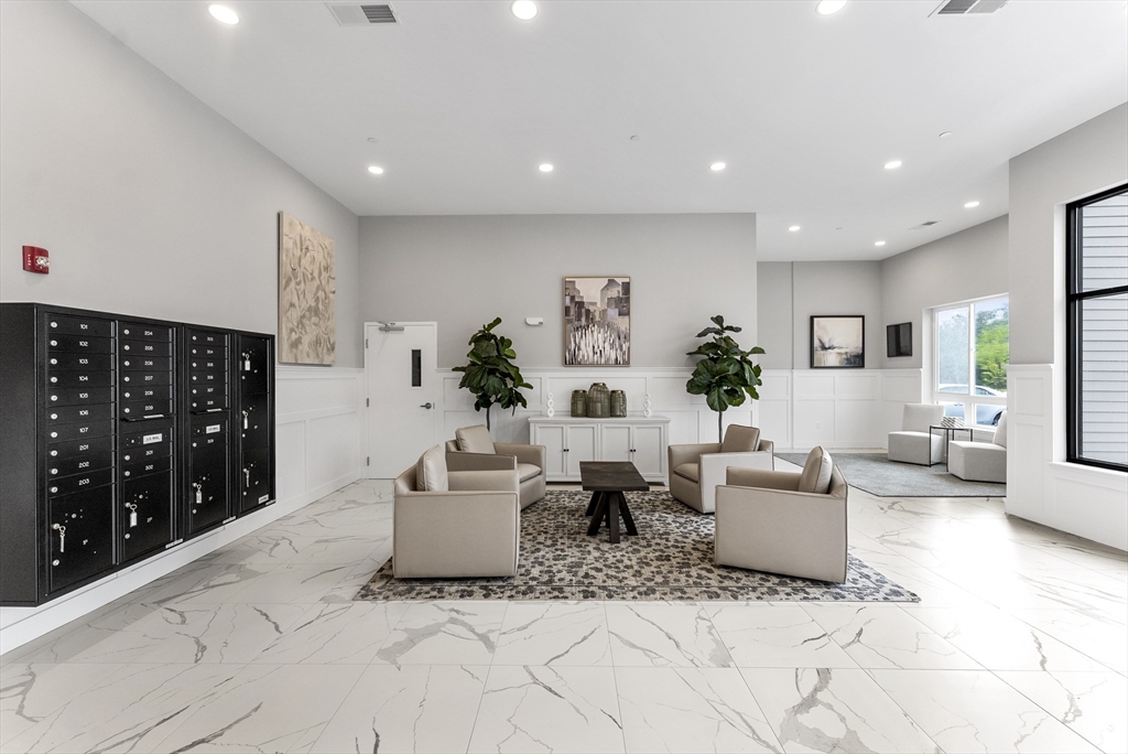 1 bed, 1 bath apartment for rent at 965 Main St Unit 103, Hanson — photo 4 of 16