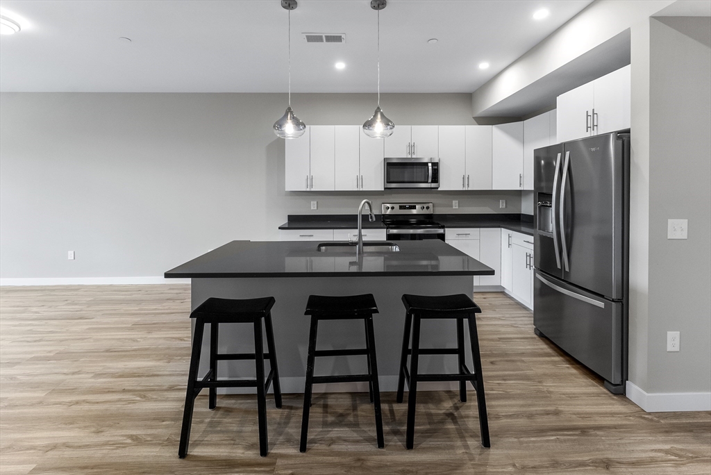 1 bed, 1 bath apartment for rent at 965 Main St Unit 103, Hanson — photo 7 of 16