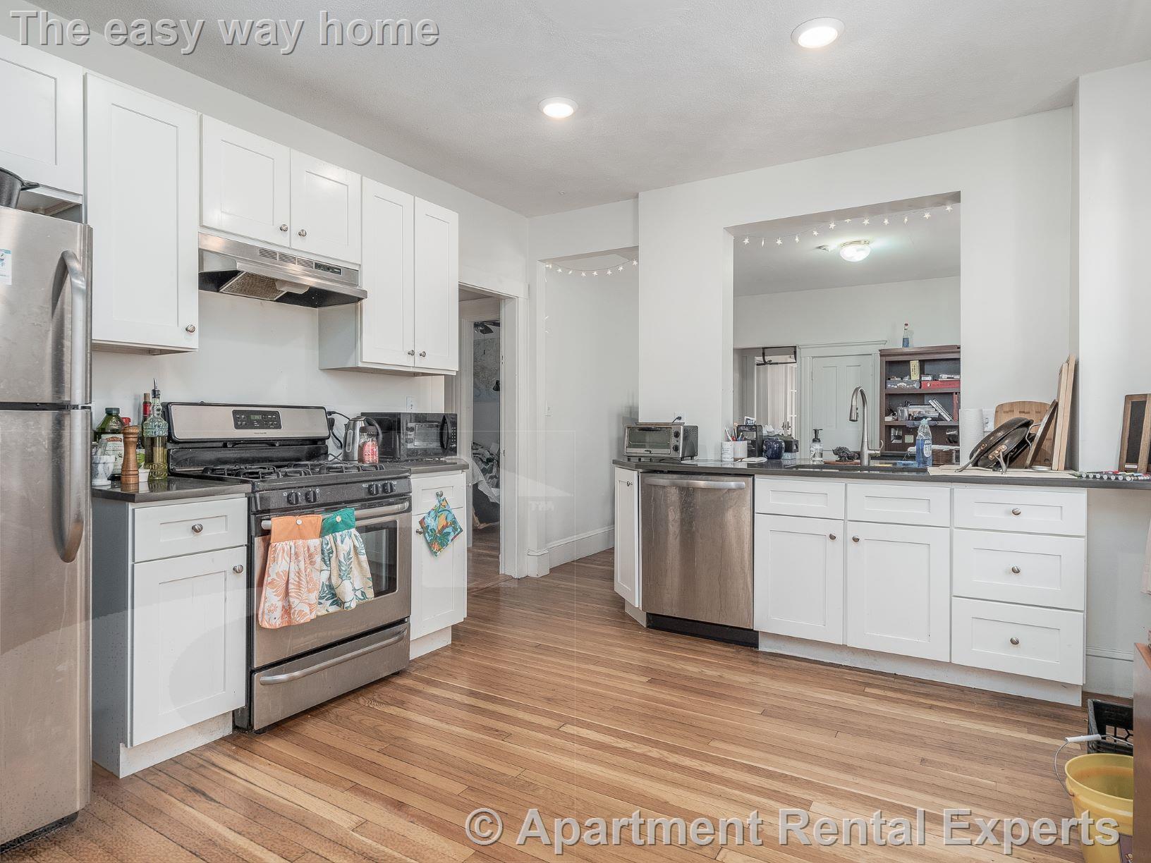 3 bed, 1 bath apartment for rent at 97 2nd St Unit 1, Wellington