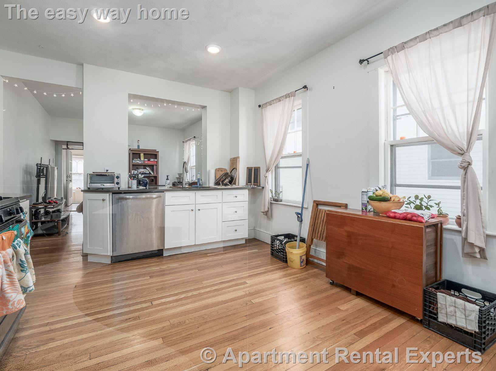 3 bed, 1 bath apartment for rent at 97 2nd St Unit 1, Wellington — photo 4 of 21