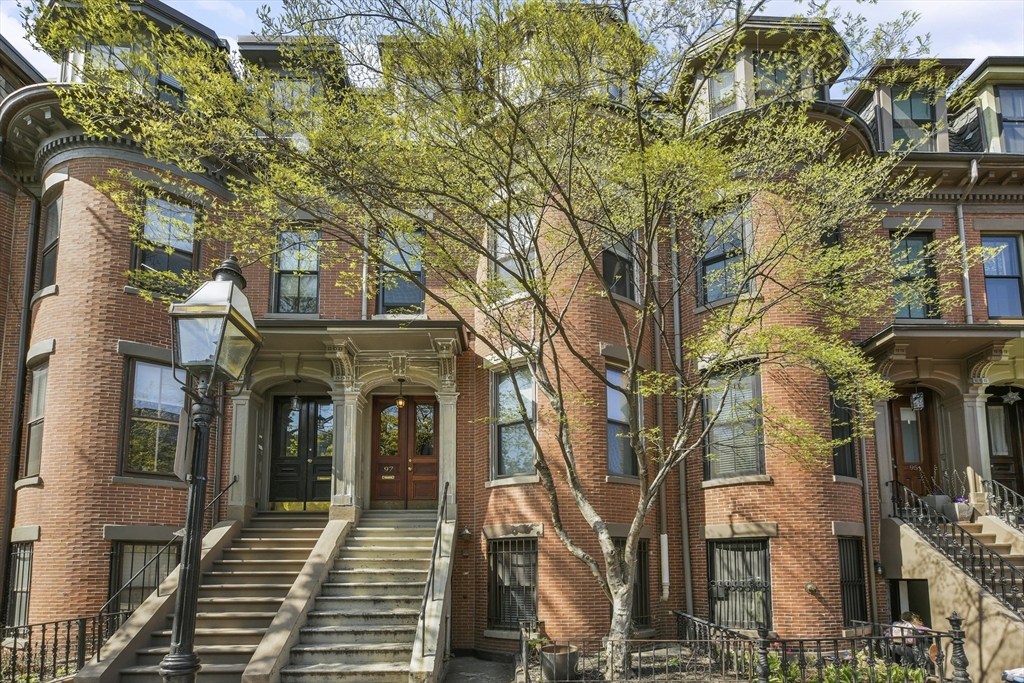 1 bed, 1 bath apartment for rent at 97 Appleton St Unit 2, South End