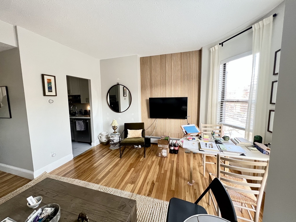 1 bed, 1 bath apartment for rent at 97 Appleton St Unit 2, South End — photo 5 of 18
