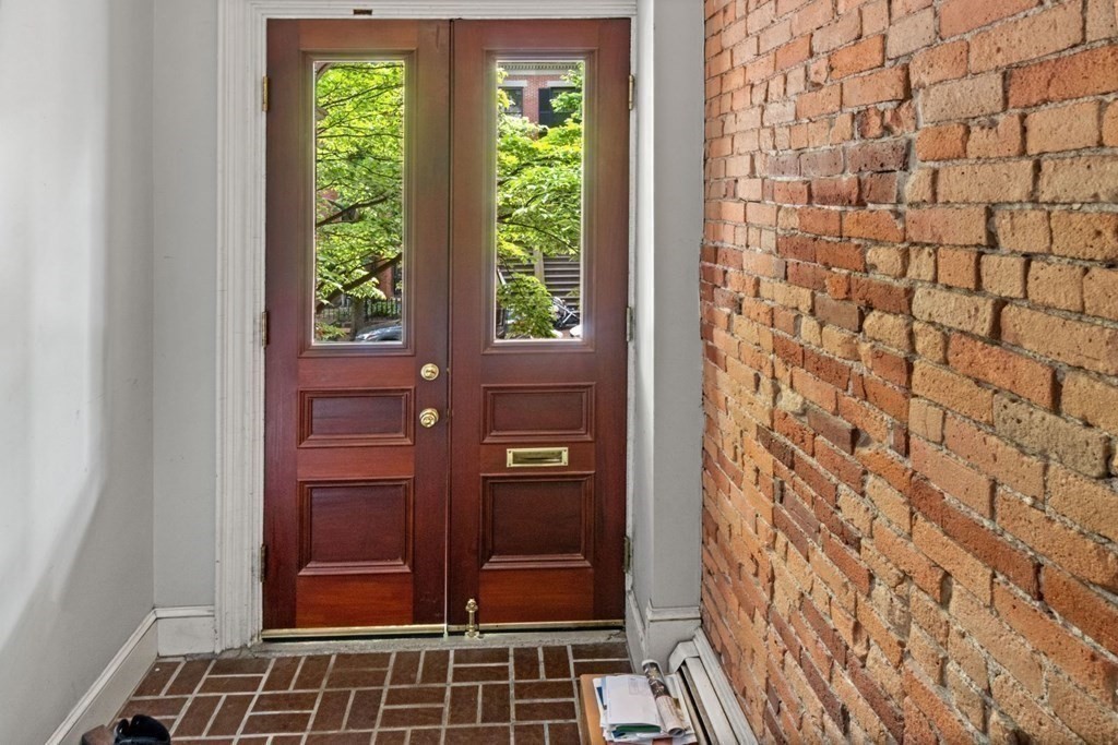 1 bed, 1 bath apartment for rent at 97 Appleton St Unit 2, South End — photo 3 of 18