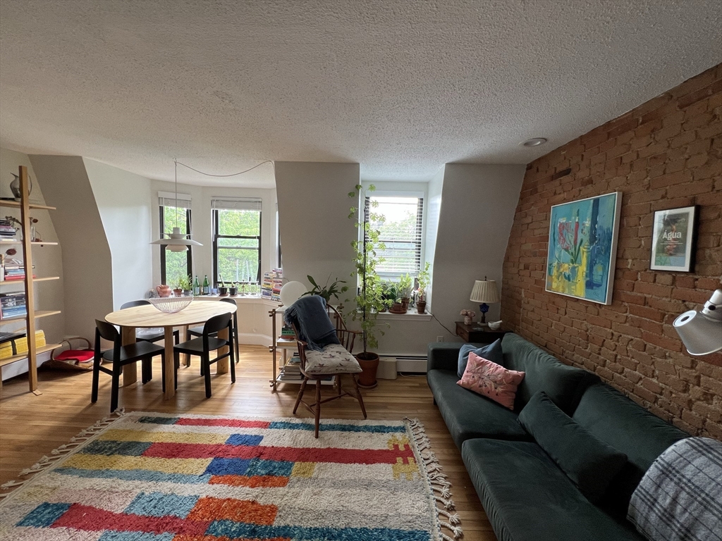 1 bed, 1 bath apartment for rent at 97 Appleton St Unit 3, South End — photo 2 of 20