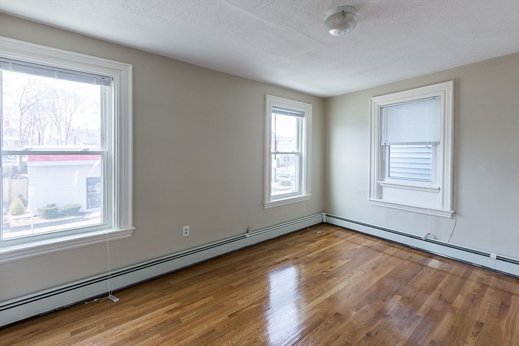 2 bed, 1 bath apartment for rent at 97 Bridge St Unit 3, Salem — photo 16 of 20