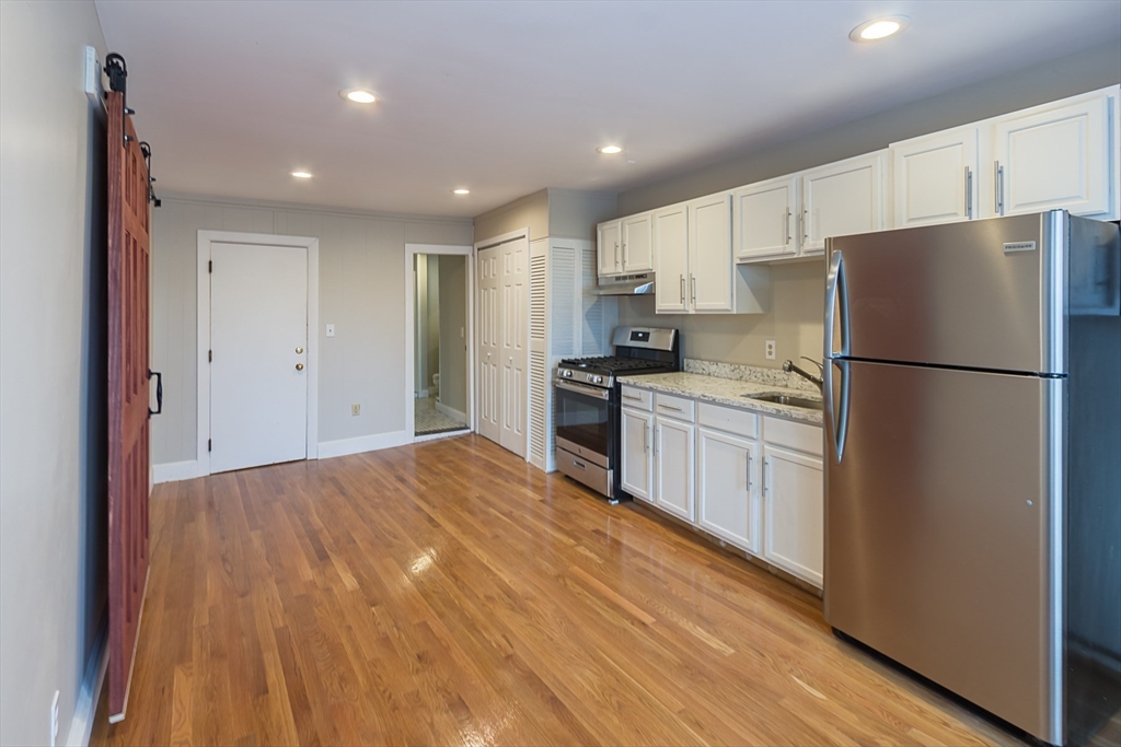2 bed, 1 bath apartment for rent at 97 Bridge St Unit 3, Salem — photo 7 of 20