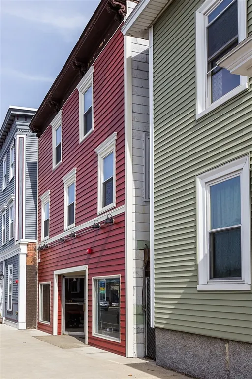 2 bed, 1 bath apartment for rent at 97 Bridge Unit 2, Salem — photo 1 of 12