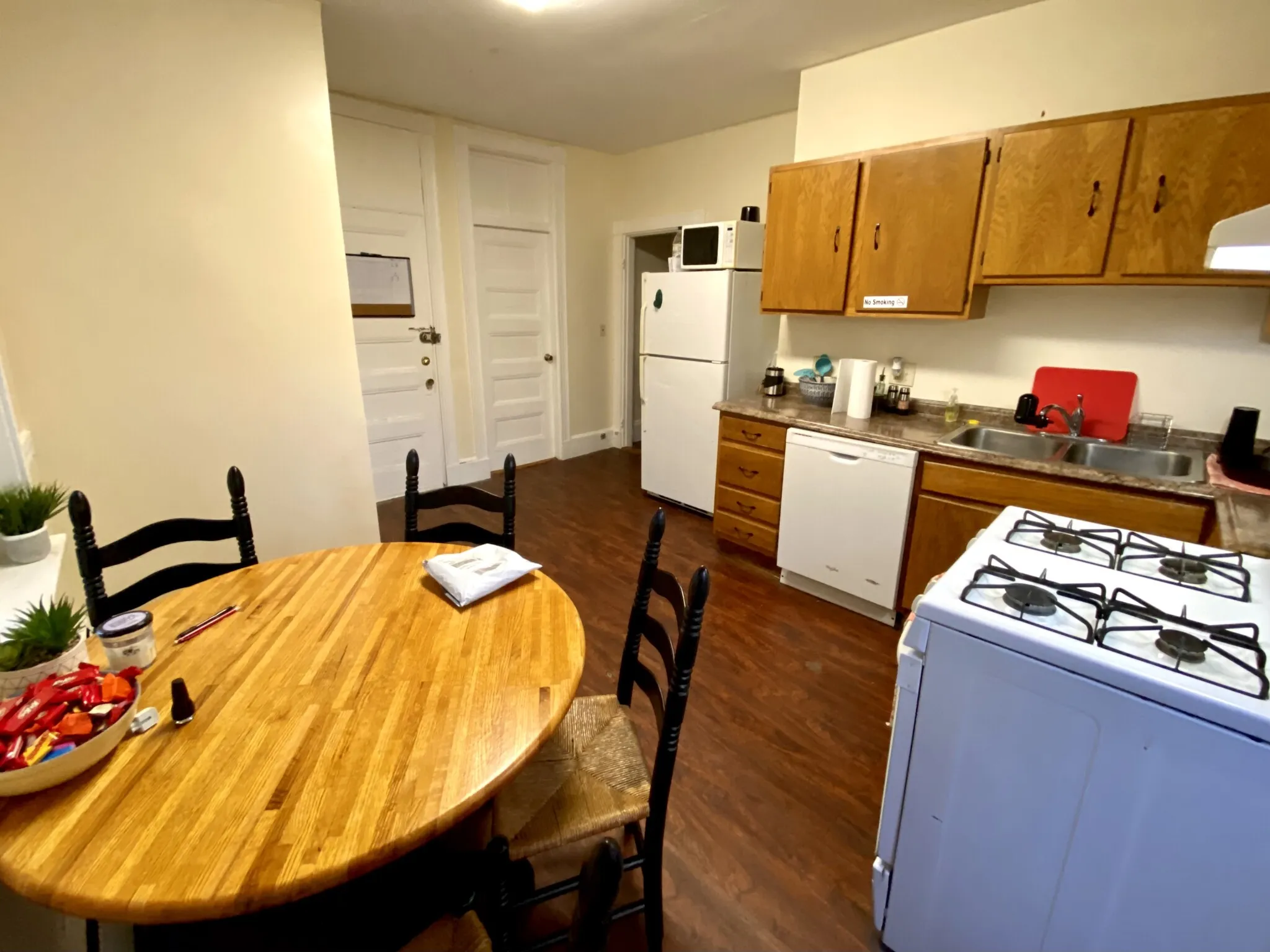 3 bed, 2 bath apartment for rent at 97 Calumet St Unit 2, Mission Hill — photo 5 of 11