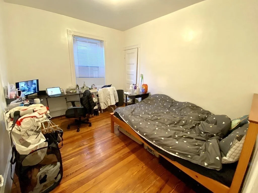 3 bed, 2 bath apartment for rent at 97 Calumet St Unit 3, Mission Hill — photo 3 of 17