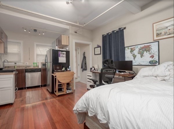 Studio bed, 1 bath apartment for rent at 97 College Ave Unit 4, Somerville — photo 8 of 19