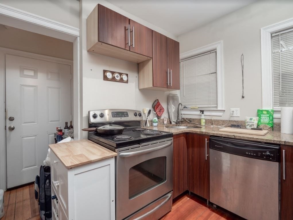Studio bed, 1 bath apartment for rent at 97 College Ave Unit 4, Somerville — photo 5 of 19