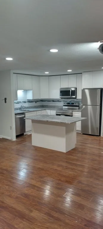 2 bed, 1 bath apartment for rent at 97 Colonel Bell Dr Unit 8, Brockton — photo 4 of 5