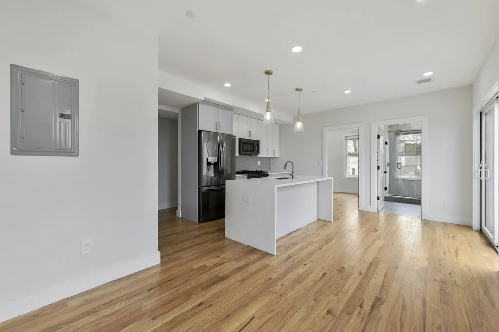 2 bed, 1.5 bath apartment for rent at 97 Condor St Unit 6, East Boston — photo 5 of 20